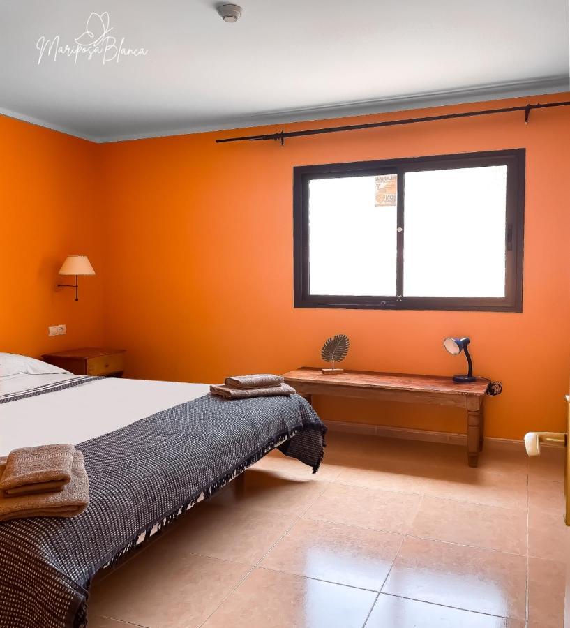 B-rent Mariposa Private Garden Appartement